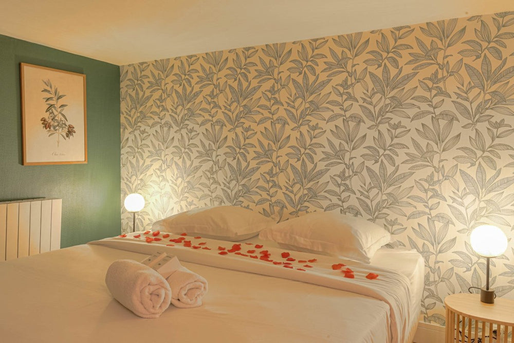 Expérience XXL balnéo et table de massage - Love’nSpa - weekend en amoureux, love rooms avec spa ou jacuzzi privatif8 de Expérience XXL balnéo et table de massage