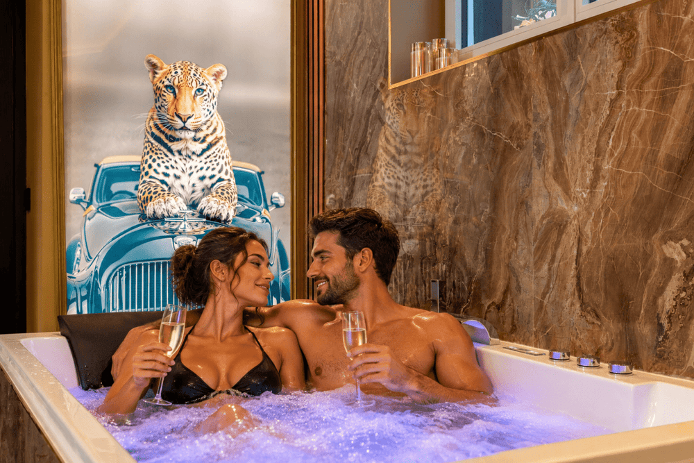 Félins - Love’nSpa - weekend en amoureux, love rooms avec spa ou jacuzzi privatif1 de Félins