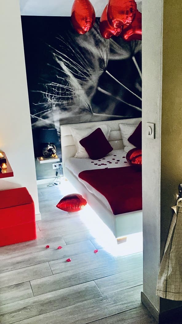 Glam' appart spa - Love’nSpa - weekend en amoureux, love rooms avec spa ou jacuzzi privatif10 de Glam' appart spa