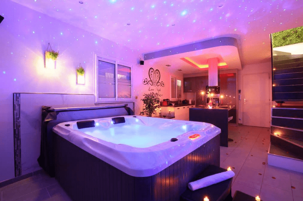 Gré du lac - Love’nSpa - weekend en amoureux, love rooms avec spa ou jacuzzi privatif1 de Gré du lac
