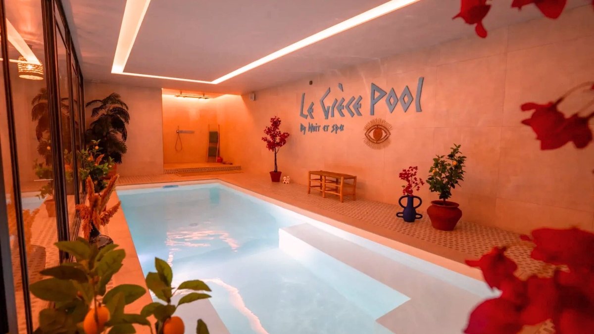 Grèce Pool Spa - Belleville - sur - saône - Love’nSpa - weekend en amoureux, love rooms avec spa ou jacuzzi privatifGrèce Pool Spa - Belleville-sur-saône