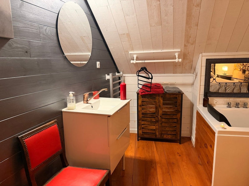Grey - Love’nSpa - weekend en amoureux, love rooms avec spa ou jacuzzi privatif4 de Grey