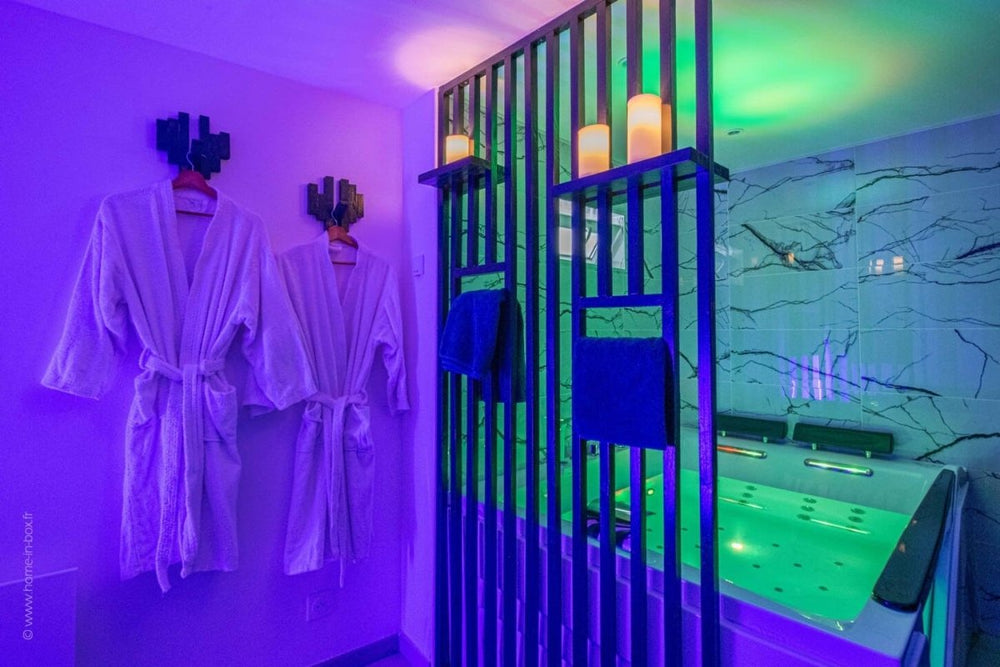 Jacuzzi Secret 91 Love Room insolite ❤️ 30 minutes de Paris❤️ - Love’nSpa - weekend en amoureux, love rooms avec spa ou jacuzzi privatif6 de Jacuzzi Secret 91 Love Room insolite ❤️ 30 minutes de Paris❤️