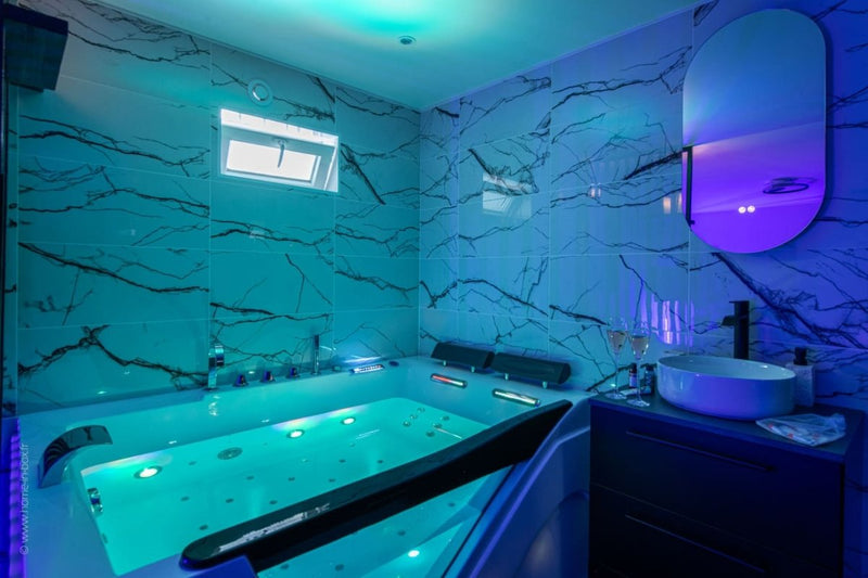 Jacuzzi Secret 91 Love Room insolite ❤️ 30 minutes de Paris❤️ - Love’nSpa - weekend en amoureux, love rooms avec spa ou jacuzzi privatif2 de Jacuzzi Secret 91 Love Room insolite ❤️ 30 minutes de Paris❤️