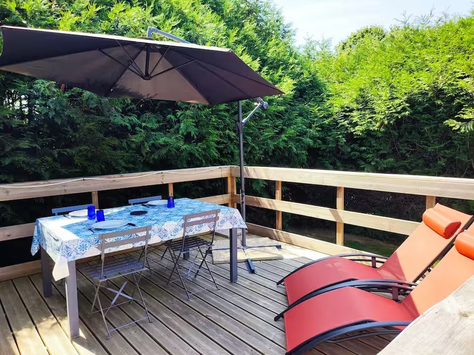 Jacuzzi XXL+ La Rouyonnaise - Love’nSpa - weekend en amoureux, love rooms avec spa ou jacuzzi privatif6 de Jacuzzi XXL+ La Rouyonnaise