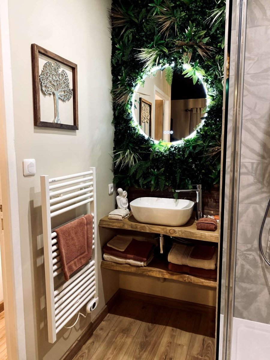 Jardin d'Eden, HORS DU TEMPS - Love’nSpa - weekend en amoureux, love rooms avec spa ou jacuzzi privatif3 de Jardin d'Eden, HORS DU TEMPS
