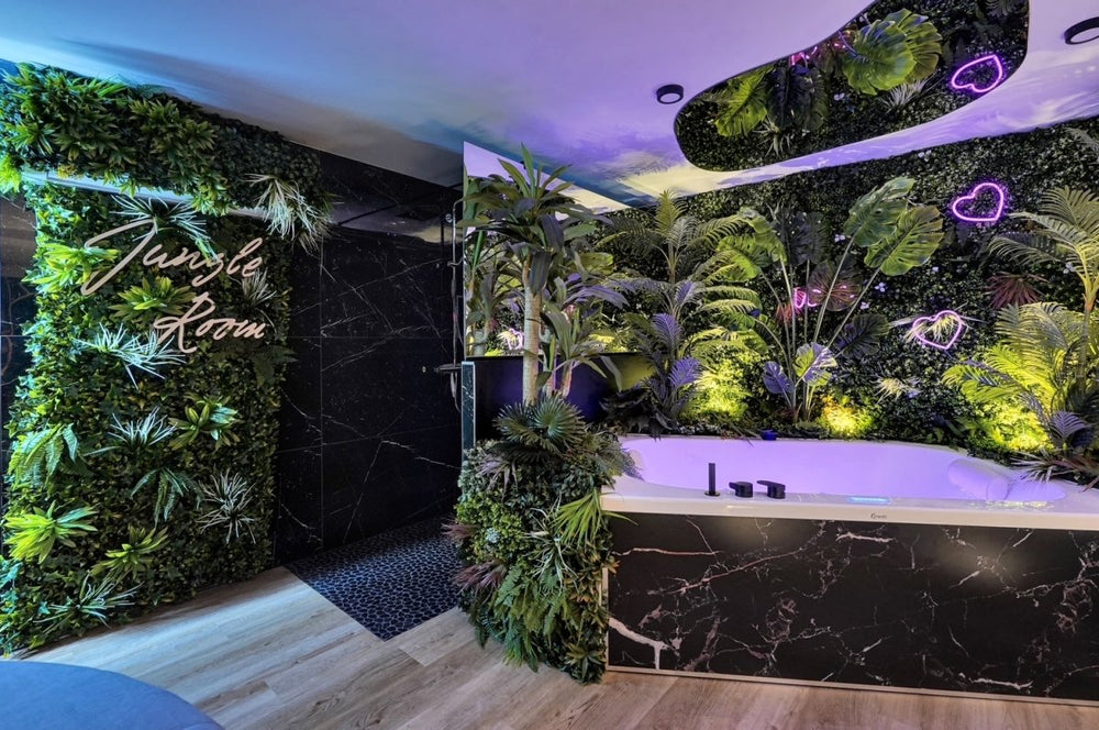 JUNGLE ROOM - Love’nSpa - weekend en amoureux, love rooms avec spa ou jacuzzi privatif7 de JUNGLE ROOM