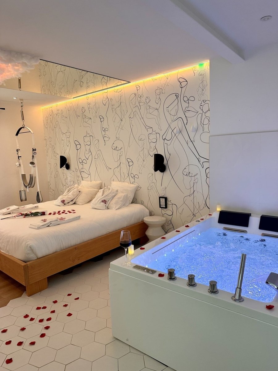 La Belle Nuit - Nuit Eternelle - Love’nSpa - weekend en amoureux, love rooms avec spa ou jacuzzi privatifLa Belle Nuit - Nuit Eternelle