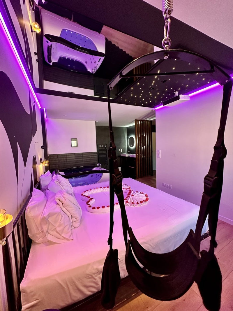 La Belle Nuit - Nuit Etoilée - Love’nSpa - weekend en amoureux, love rooms avec spa ou jacuzzi privatif2 de La Belle Nuit - Nuit Etoilée