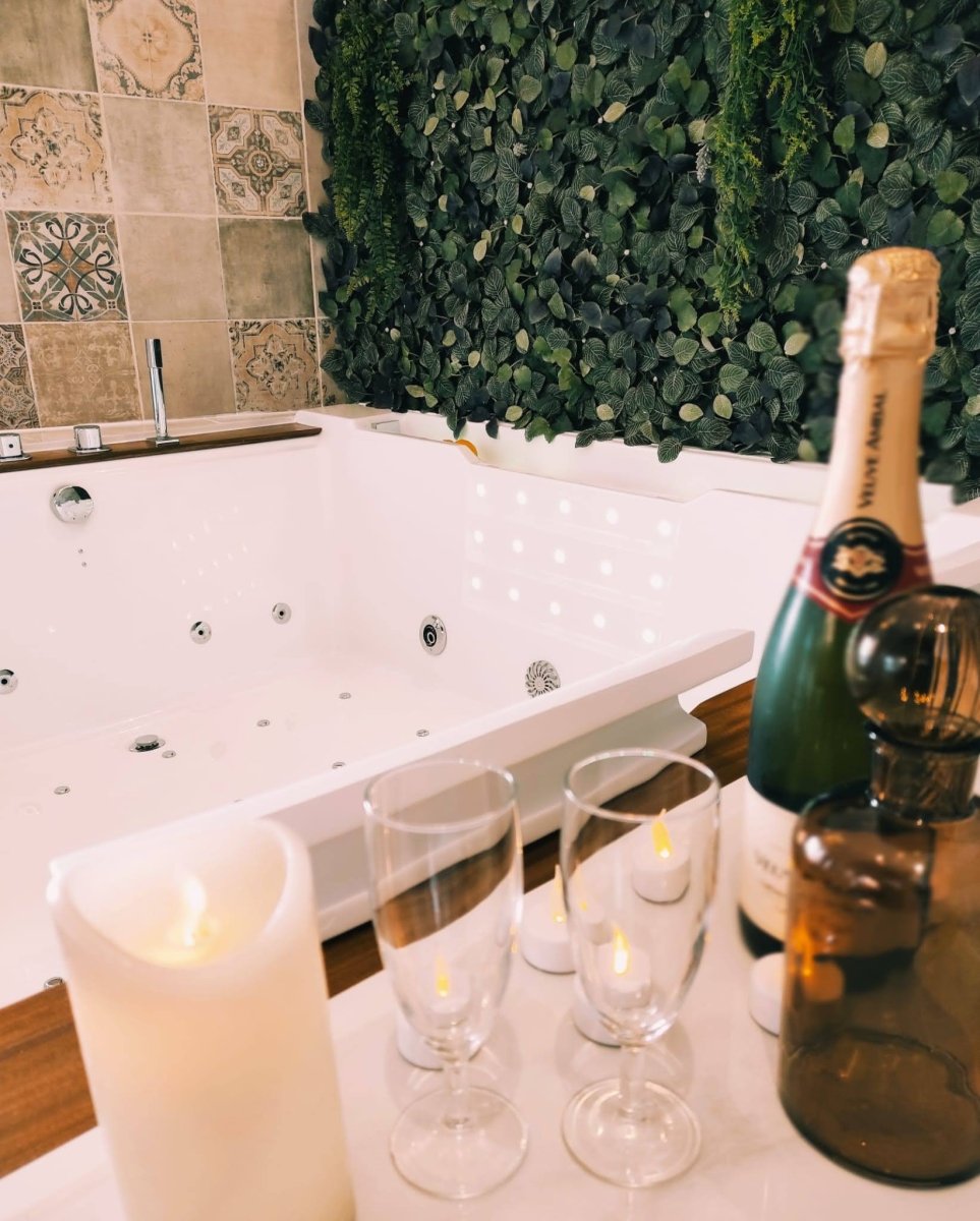 La cabana du 17 - Love’nSpa - weekend en amoureux, love rooms avec spa ou jacuzzi privatif2 de La cabana du 17