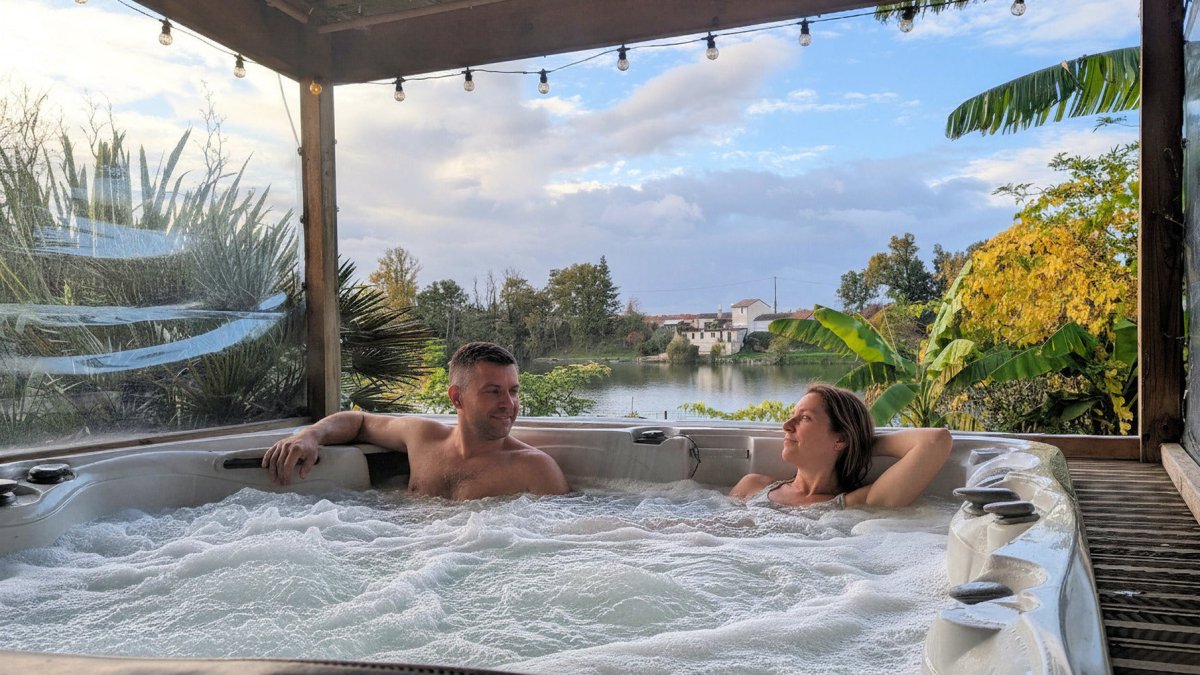 La Cabane Flottante - Love’nSpa - weekend en amoureux, love rooms avec spa ou jacuzzi privatifLa Cabane Flottante