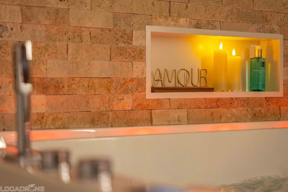 La Cadurcienne - Love’nSpa - weekend en amoureux, love rooms avec spa ou jacuzzi privatif14 de La Cadurcienne