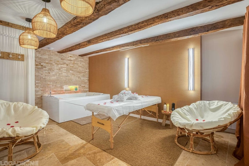 La Cadurcienne - Love’nSpa - weekend en amoureux, love rooms avec spa ou jacuzzi privatif1 de La Cadurcienne