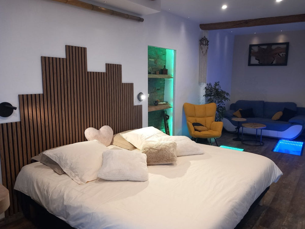 La Fontaine d'Essens - Love’nSpa - weekend en amoureux, love rooms avec spa ou jacuzzi privatif14 de La Fontaine d'Essens