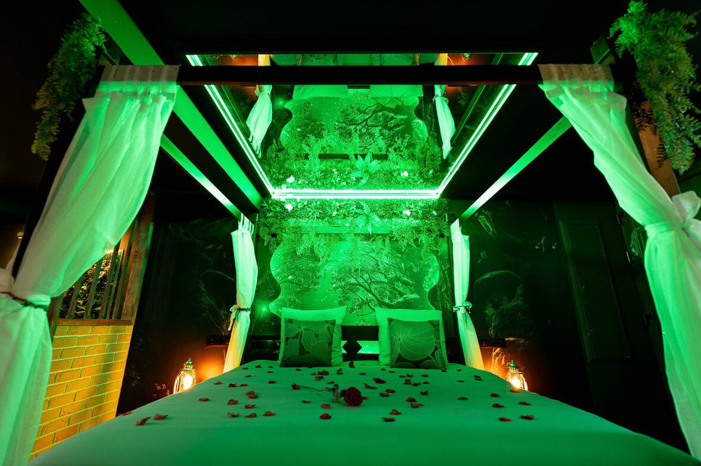 La Forêt Enchantée - Love Room à thème - Jacuzzi - Love’nSpa - weekend en amoureux, love rooms avec spa ou jacuzzi privatif2 de La Forêt Enchantée - Love Room à thème - Jacuzzi