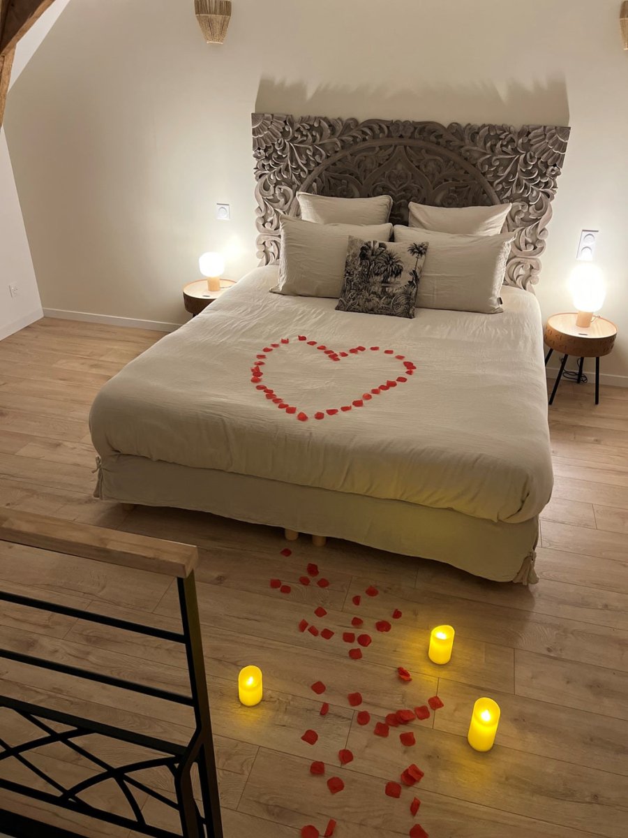 La grange de Clyna - Love’nSpa - weekend en amoureux, love rooms avec spa ou jacuzzi privatif6 de La grange de Clyna