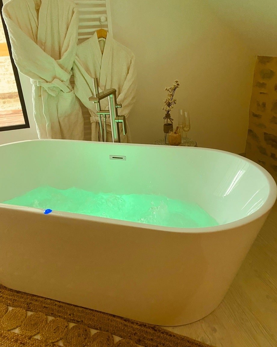 La Grange Epicurienne - Love’nSpa - weekend en amoureux, love rooms avec spa ou jacuzzi privatif7 de La Grange Epicurienne