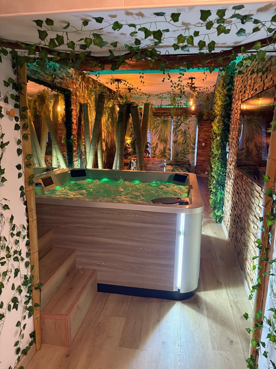 La Jungleroom - Love’nSpa - weekend en amoureux, love rooms avec spa ou jacuzzi privatifLa Jungleroom