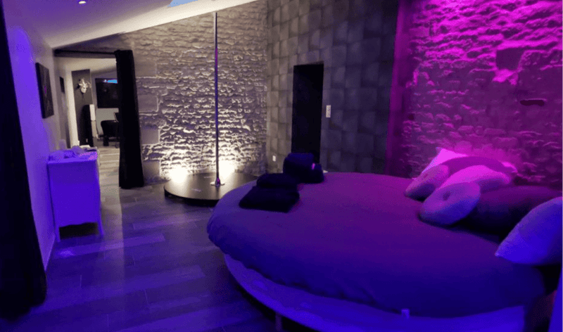 La Longère évasion - Love’nSpa - weekend en amoureux, love rooms avec spa ou jacuzzi privatif4 de La Longère évasion