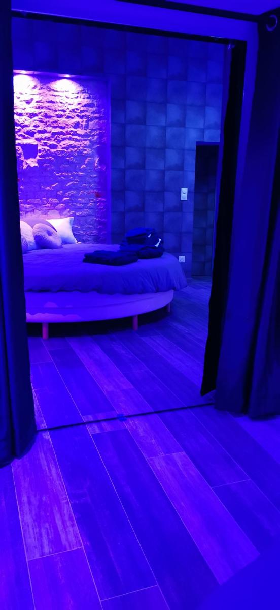 La Longère évasion - Love’nSpa - weekend en amoureux, love rooms avec spa ou jacuzzi privatif9 de La Longère évasion