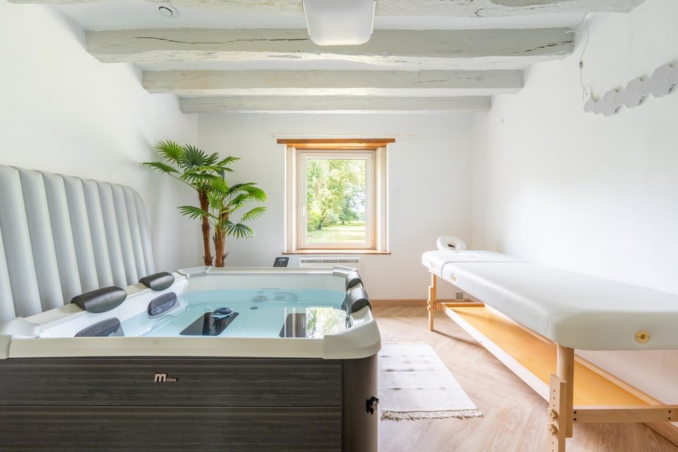 La Longère - Love’nSpa - weekend en amoureux, love rooms avec spa ou jacuzzi privatif6 de La Longère