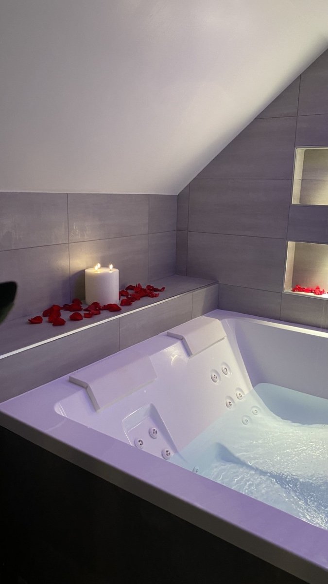 La Maison Balinaise - Love’nSpa - weekend en amoureux, love rooms avec spa ou jacuzzi privatif14 de La Maison Balinaise