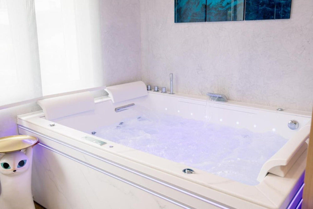 La Maison d'Amour - Loveroom Honfleur - Love’nSpa - weekend en amoureux, love rooms avec spa ou jacuzzi privatif7 de La Maison d'Amour - Loveroom Honfleur