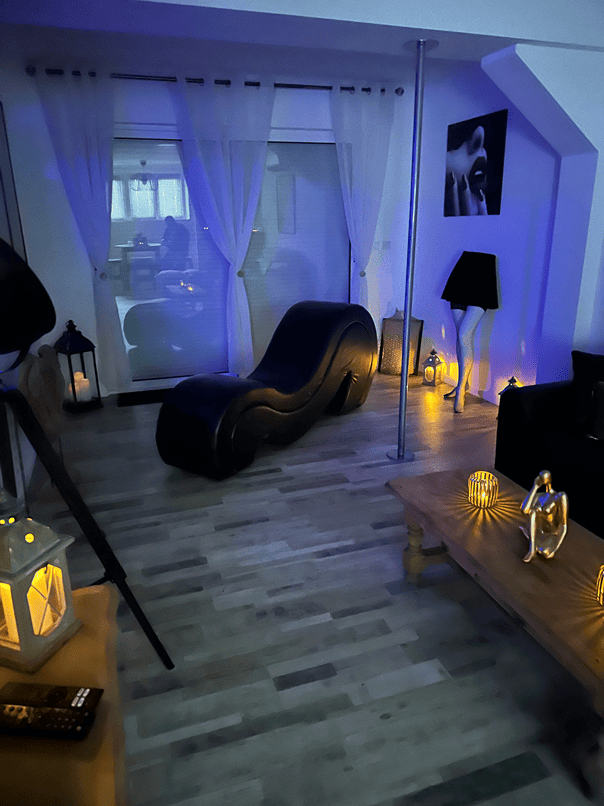 LA MAISON DES PLAISIRS - Love’nSpa - weekend en amoureux, love rooms avec spa ou jacuzzi privatif24 de LA MAISON DES PLAISIRS