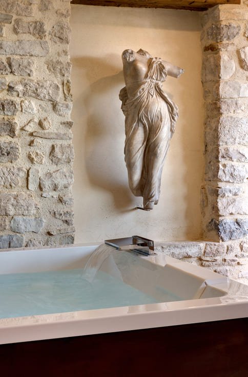 La Maison du Passage - Le Repos du Guerrier - Love’nSpa - weekend en amoureux, love rooms avec spa ou jacuzzi privatif7 de La Maison du Passage - Le Repos du Guerrier