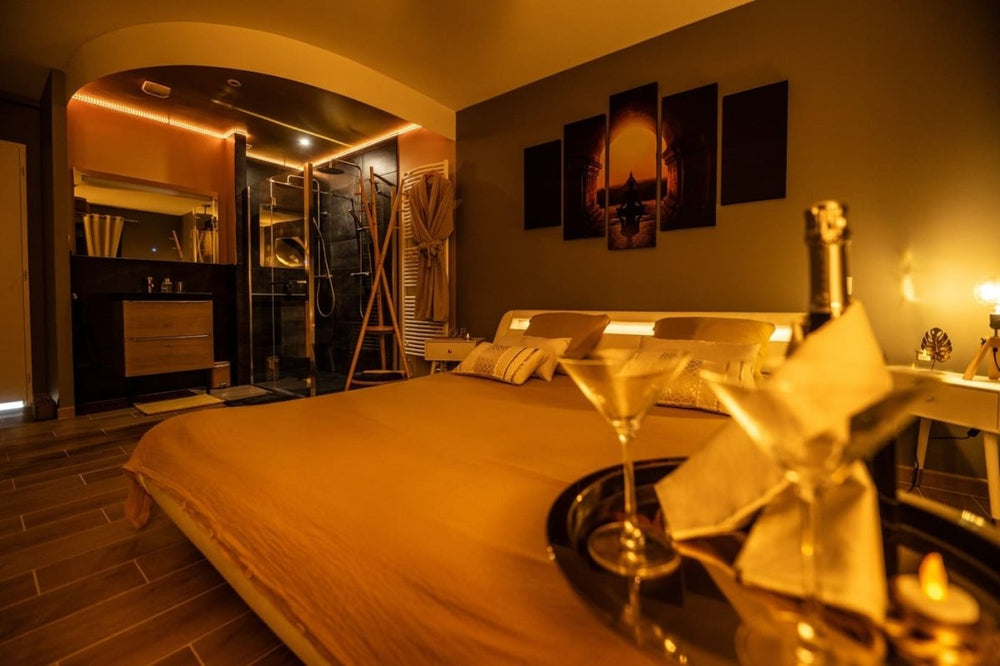 La Parenthèse Amoureuse - Love’nSpa - weekend en amoureux, love rooms avec spa ou jacuzzi privatif1 de La Parenthèse Amoureuse