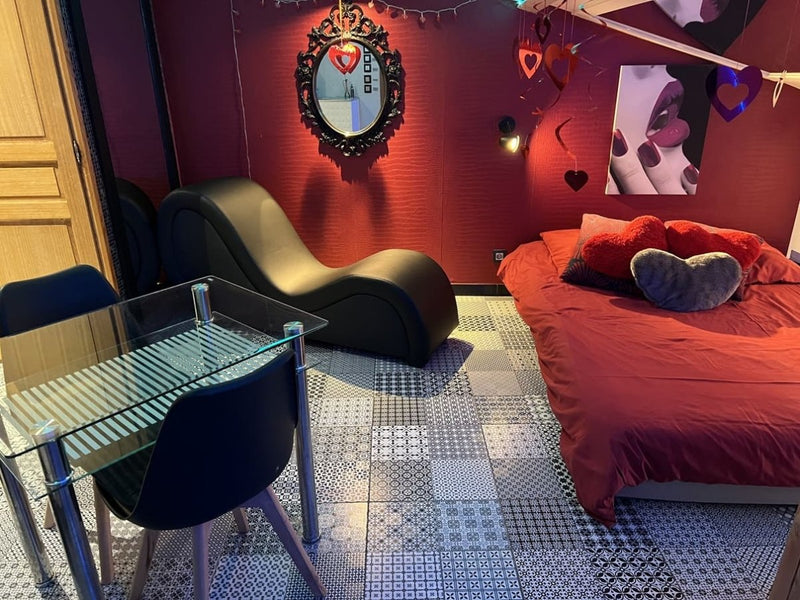 La parenthèse - Love - Love’nSpa - weekend en amoureux, love rooms avec spa ou jacuzzi privatif1 de La parenthèse - Love