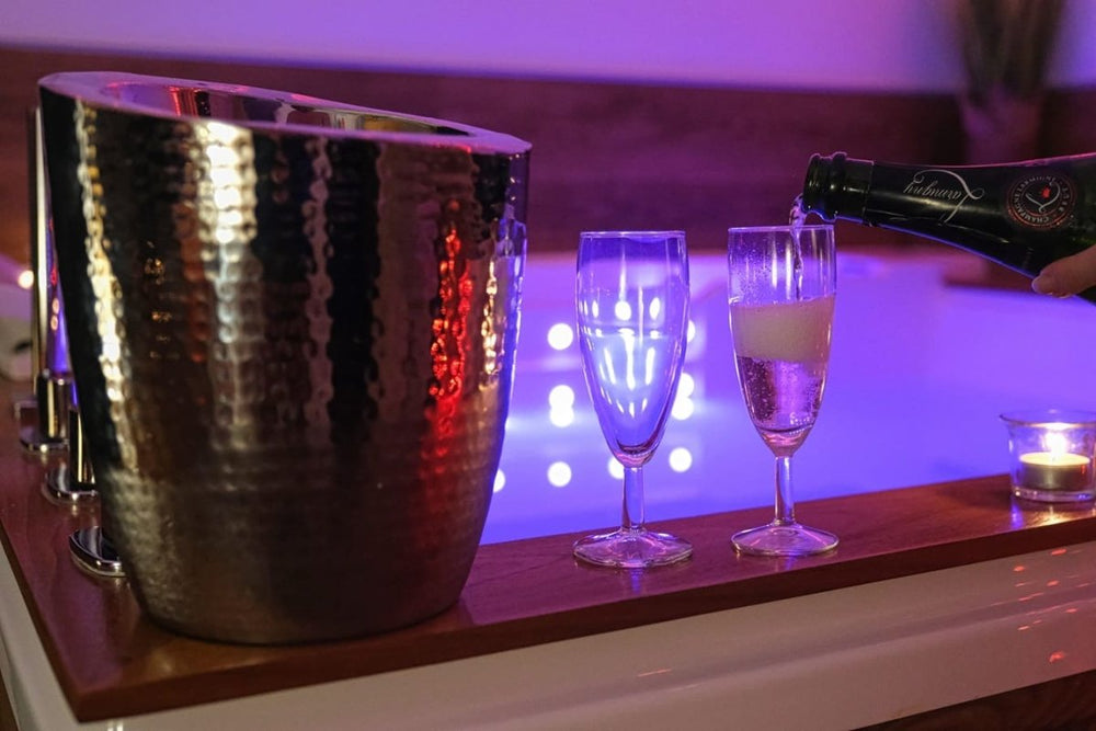 La Parenthèse Romantique - Love’nSpa - weekend en amoureux, love rooms avec spa ou jacuzzi privatif11 de La Parenthèse Romantique