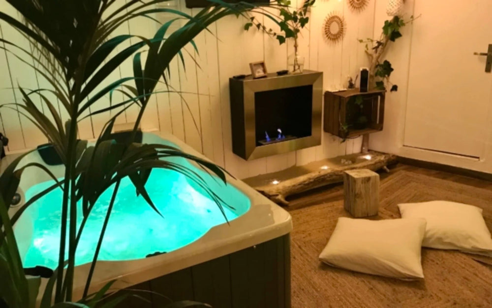 La Perle du Voyageur - Suite Carmarguaise - Love’nSpa - weekend en amoureux, love rooms avec spa ou jacuzzi privatif6 de La Perle du Voyageur - Suite Carmarguaise