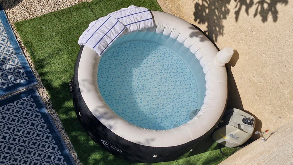 LA PROMENADE SUITE AND SPA - Love’nSpa - weekend en amoureux, love rooms avec spa ou jacuzzi privatif7 de LA PROMENADE SUITE AND SPA