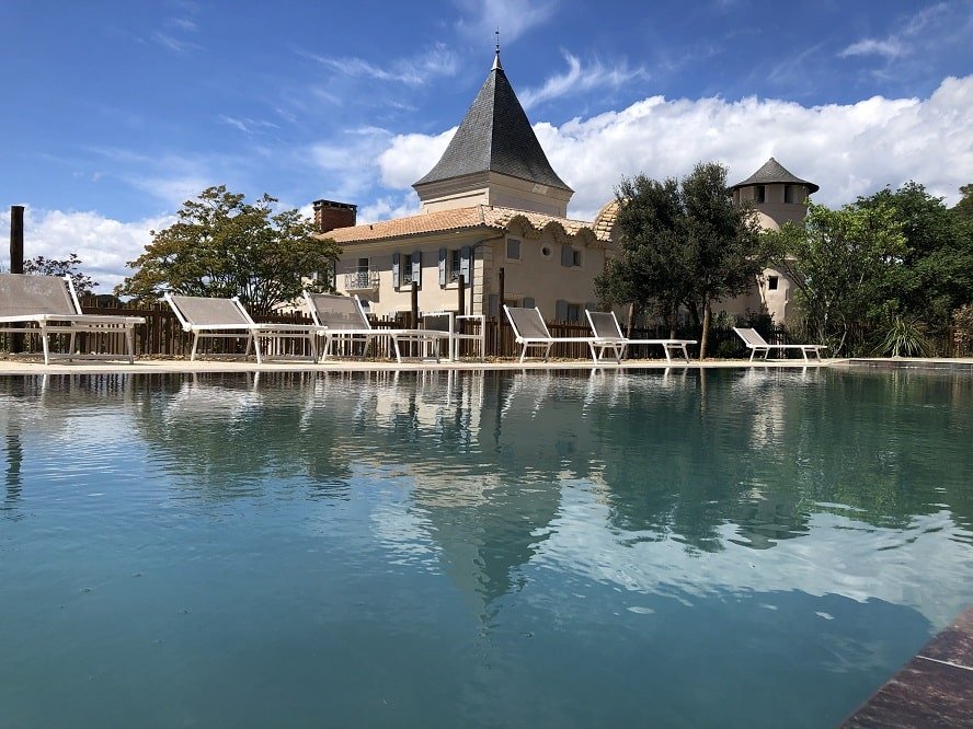 La Roseraie, gîte romantique avec jacuzzi - Love’nSpa - weekend en amoureux, love rooms avec spa ou jacuzzi privatifLa Roseraie, gîte romantique avec jacuzzi