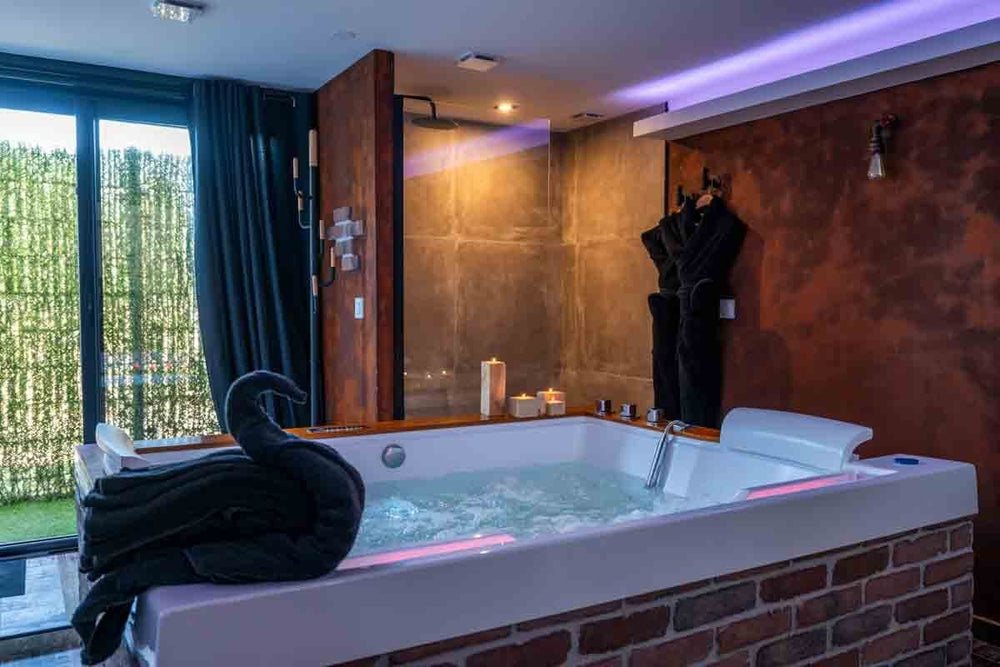 La Suite 55 - L’Industrielle - Love’nSpa - weekend en amoureux, love rooms avec spa ou jacuzzi privatif1 de La Suite 55 - L’Industrielle