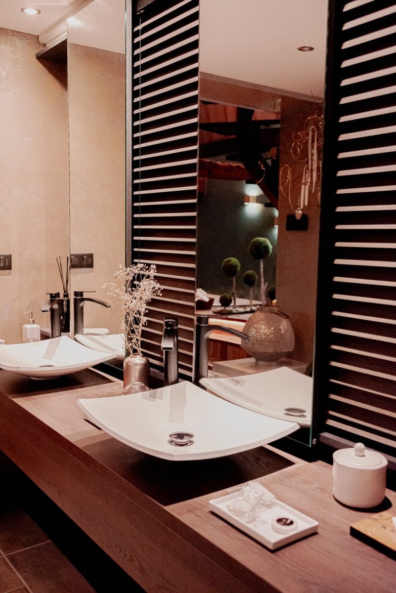 LA SUITE - Love’nSpa - weekend en amoureux, love rooms avec spa ou jacuzzi privatif14 de LA SUITE