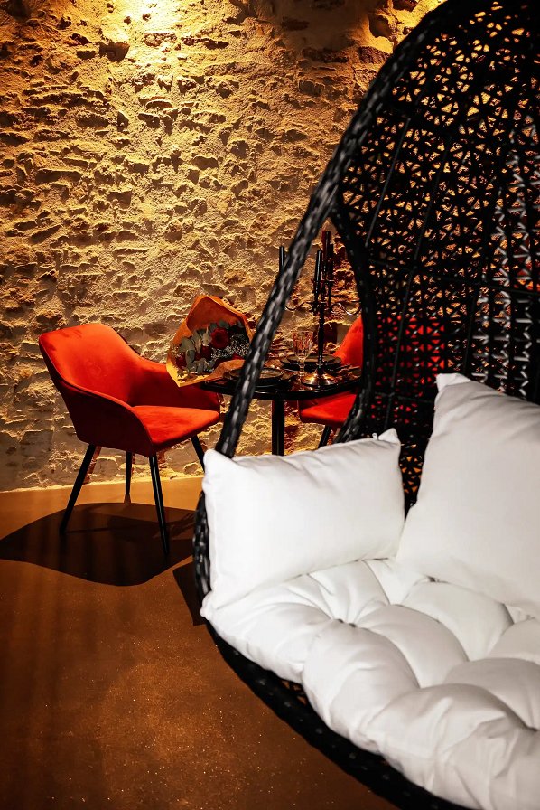 La Suite Étoilée - Love’nSpa - weekend en amoureux, love rooms avec spa ou jacuzzi privatif10 de La Suite Étoilée