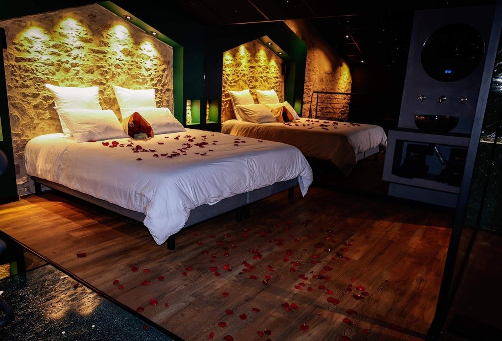 La Suite Étoilée - Love’nSpa - weekend en amoureux, love rooms avec spa ou jacuzzi privatif1 de La Suite Étoilée