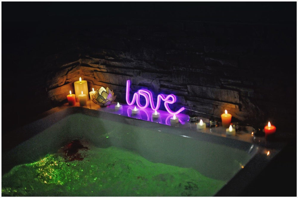 La Suite majestueuse, Spa XXL, évasion de luxe - Love’nSpa - weekend en amoureux, love rooms avec spa ou jacuzzi privatif2 de La Suite majestueuse, Spa XXL, évasion de luxe