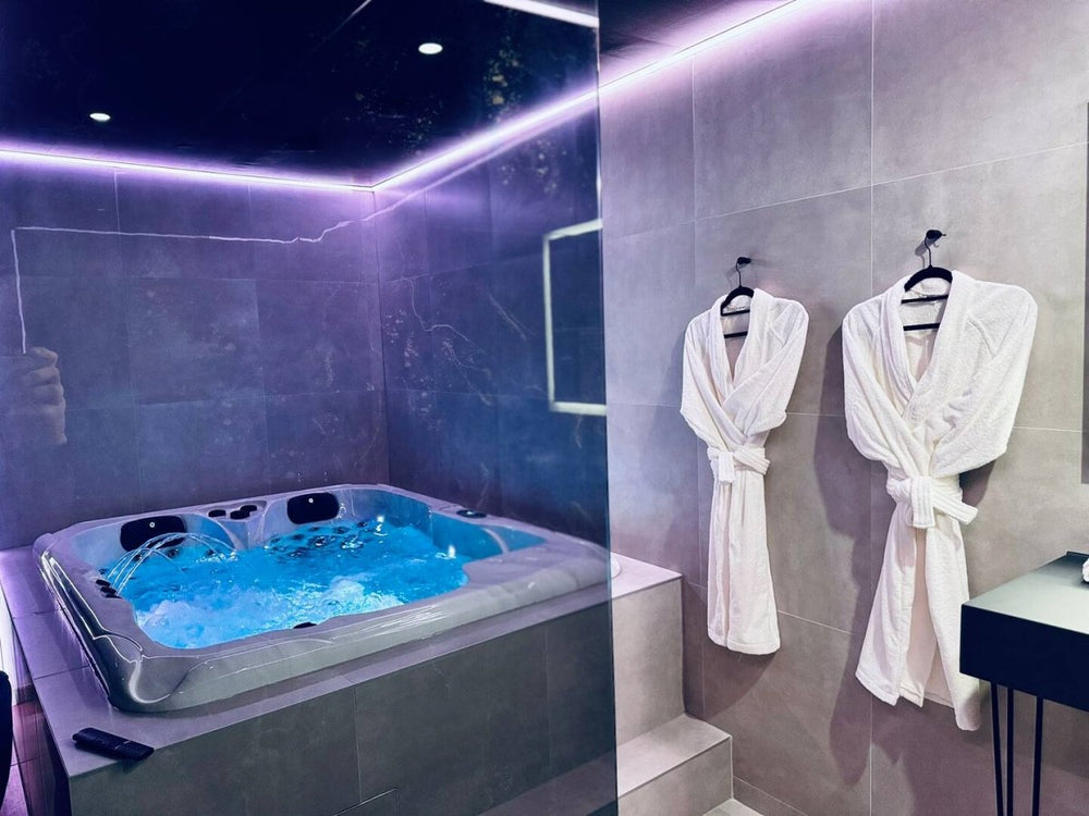 La Suite Passion - Love’nSpa - weekend en amoureux, love rooms avec spa ou jacuzzi privatif2 de La Suite Elixir