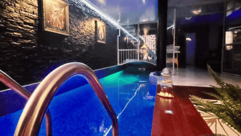 La Suite Secrète - Love’nSpa - weekend en amoureux, love rooms avec spa ou jacuzzi privatif3 de La Suite Secrète