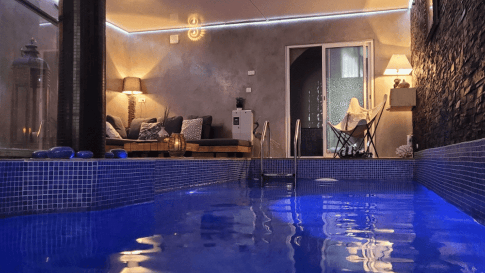 La Suite Secrète - Love’nSpa - weekend en amoureux, love rooms avec spa ou jacuzzi privatif1 de La Suite Secrète