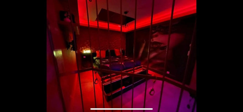 La Tour - Love’nSpa - weekend en amoureux, love rooms avec spa ou jacuzzi privatif4 de La Tour