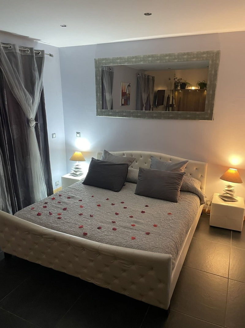 La Villa des Délices - Love’nSpa - weekend en amoureux, love rooms avec spa ou jacuzzi privatif2 de La Villa des Délices