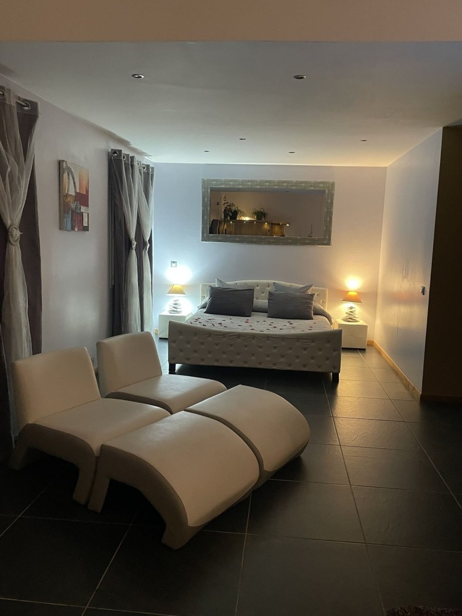 La Villa des Délices - Love’nSpa - weekend en amoureux, love rooms avec spa ou jacuzzi privatif6 de La Villa des Délices