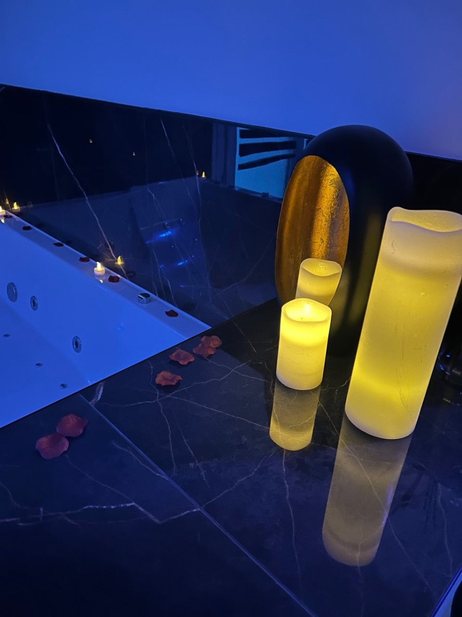 L'alcôve Clisson - Love’nSpa - weekend en amoureux, love rooms avec spa ou jacuzzi privatif11 de L'alcôve Clisson