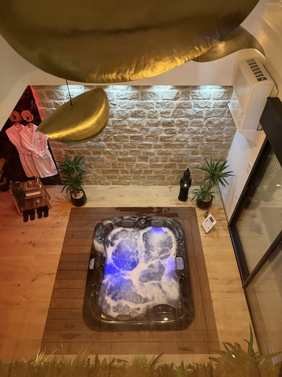 L’Apogée - Love’nSpa - weekend en amoureux, love rooms avec spa ou jacuzzi privatif3 de L’Apogée