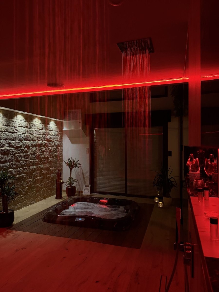 L’Apogée - Love’nSpa - weekend en amoureux, love rooms avec spa ou jacuzzi privatif4 de L’Apogée