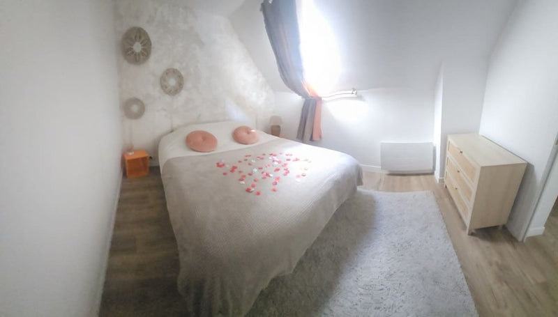 L'atypique des fouleries - Love’nSpa - weekend en amoureux, love rooms avec spa ou jacuzzi privatif3 de L'atypique des fouleries